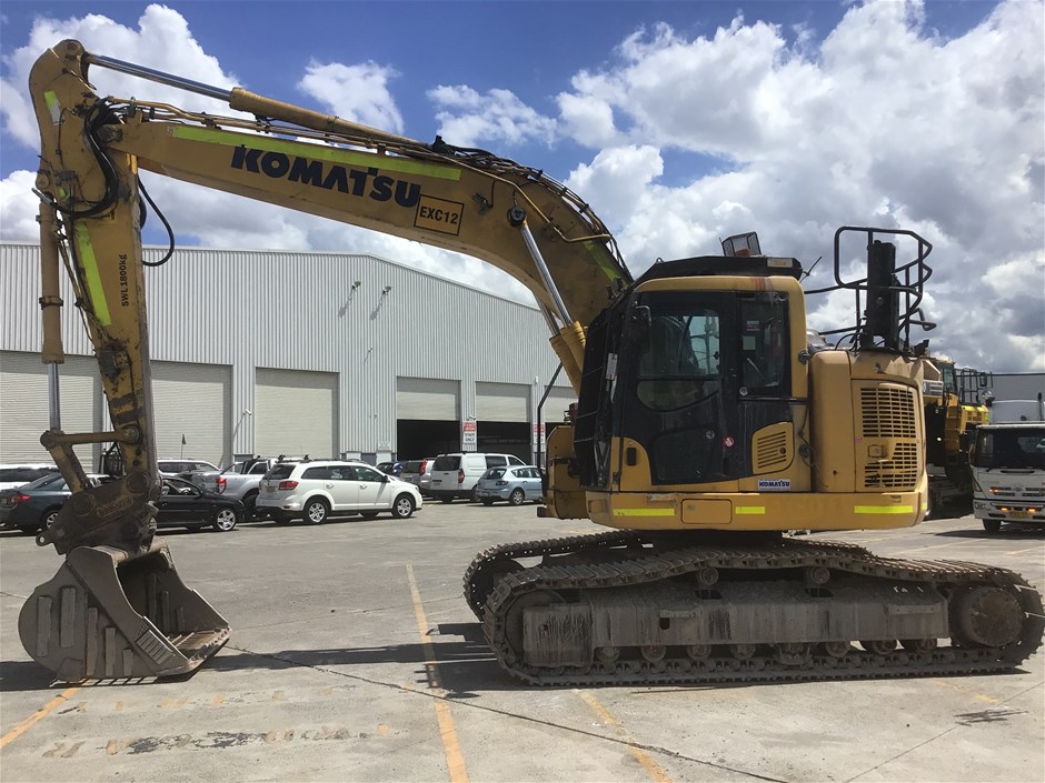 2018 Komatsu PC228US-11 Hydraulic Excavator 