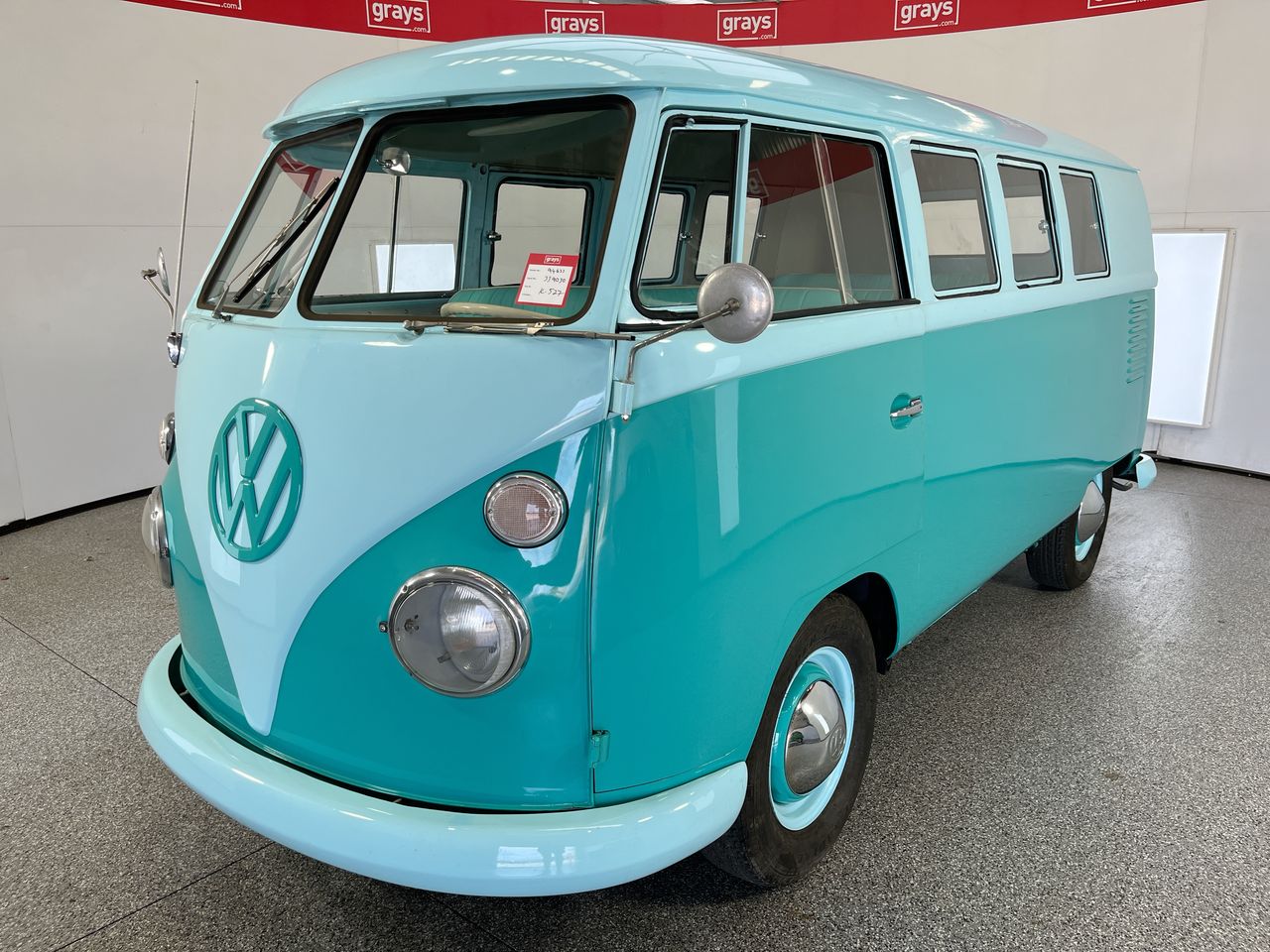 Volkswagen Kombi Manual 9 Seats Van