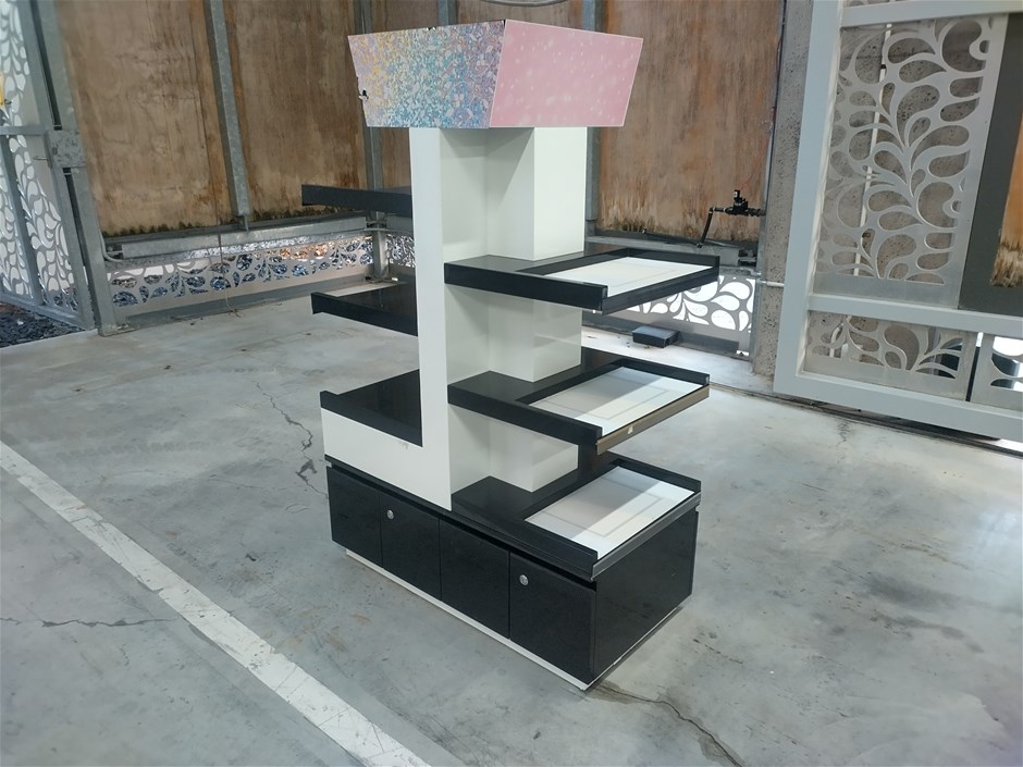 No Reserve! Surplus Used Display Furniture