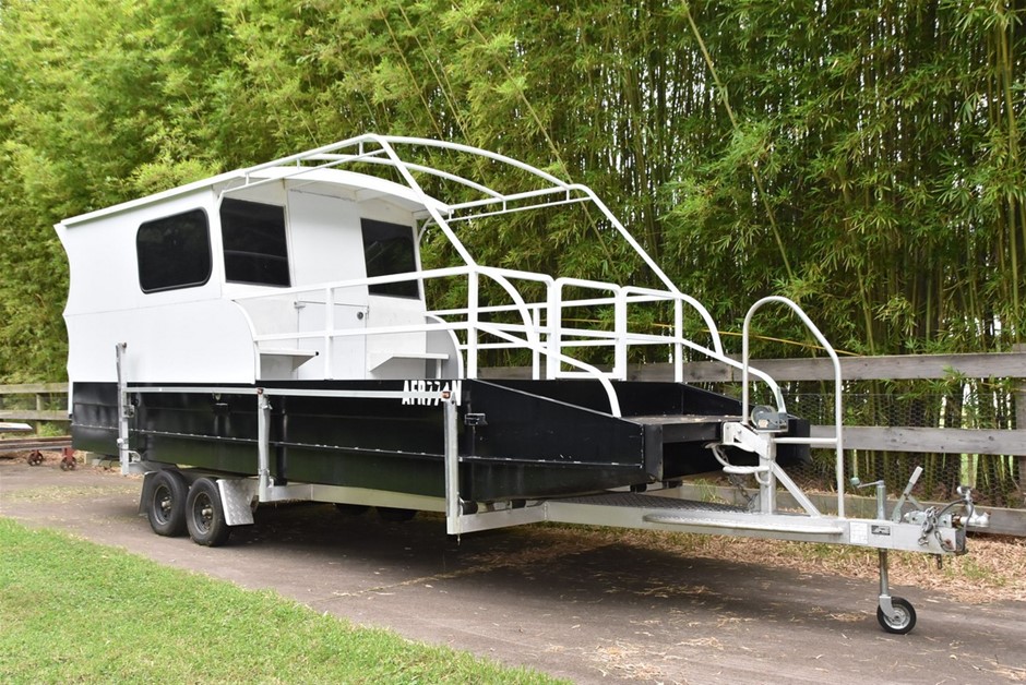 Boat Sales Linked with this Auction