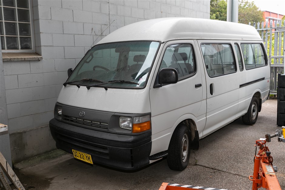 1995 Toyota Commuter Van
