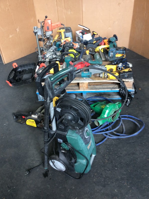 Assorted Appliances & Power Tools – NSW Pickup 