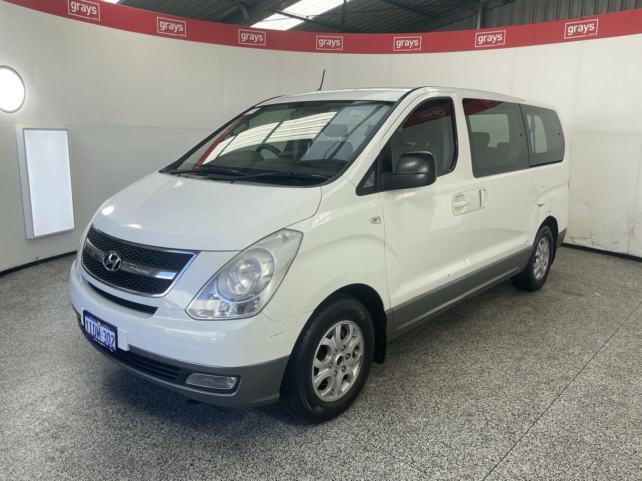2010 Hyundai iMAX TQ Automatic 8 Seats People Mover