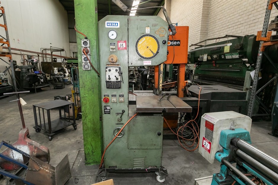 Heska ESA 4 Mobile Vertical Band Saw