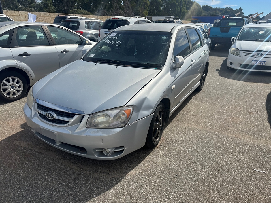 2005 Kia Cerato LD Automatic Hatchback (WOVR - Repairable)