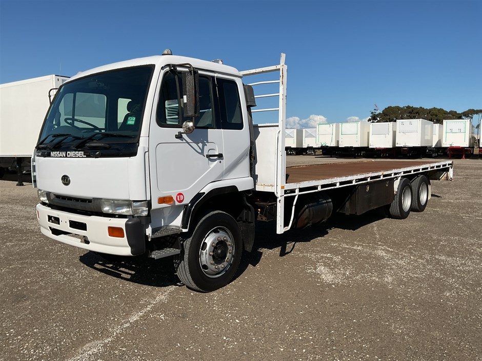 2002 UD PKC212 6 x 2 Tray Body Truck