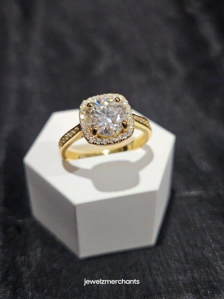 'Jewelzmerchants' Diamonds Moissanite Jewellery:Free Gift