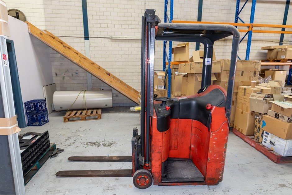 Linde E.10 Ride On Reach Truck Auction (0010-5059829) | Grays Australia