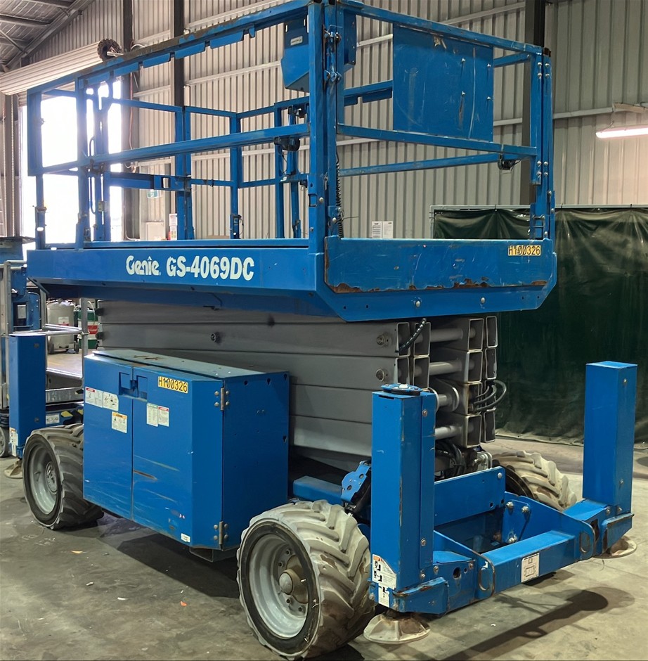 2014 Genie GS4069DC Scissor Lift - 40ft (12.2m) - Electric (Wingfield ...