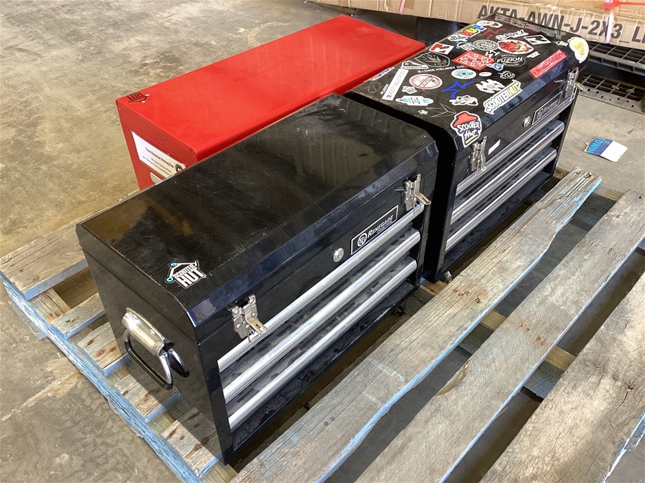 Unreserved Warehouse Racking & Tooling