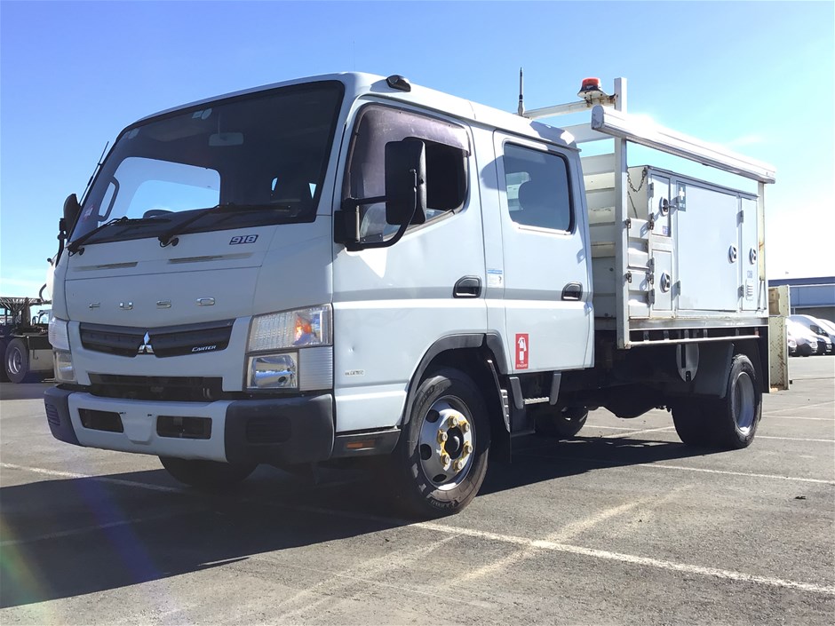 2017 Mitsubishi Fuso Canter 7/800 918 4 x 2 Service Truck
