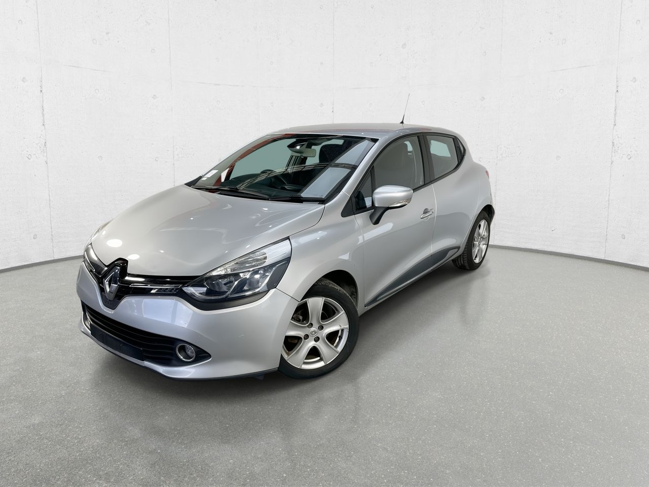 2016 Renault Clio Expression Automatic Hatchback 