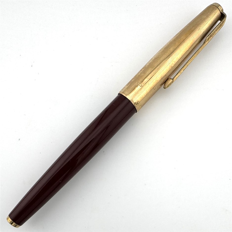 No Reserve Elegant 14 Carat Gold Parker Pen
