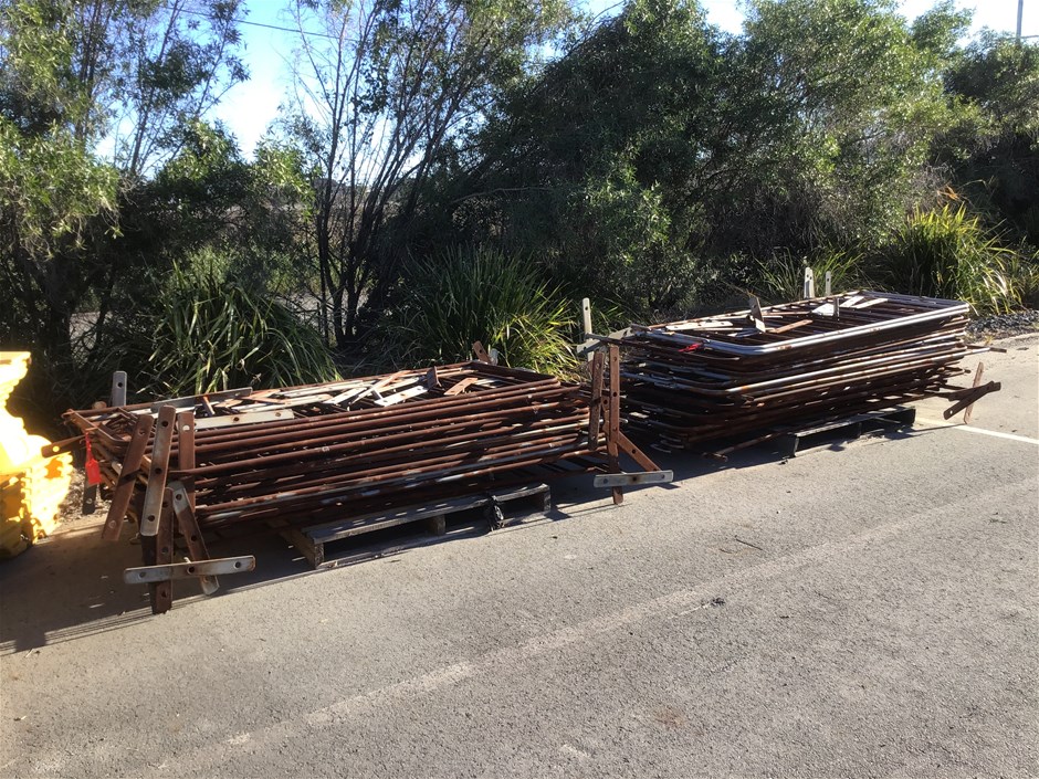 No Reserve! Temporary Fence Panels