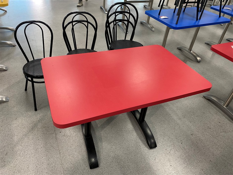 Café table with 6 stackable chairs Auction (0055-8020561) | Grays Australia