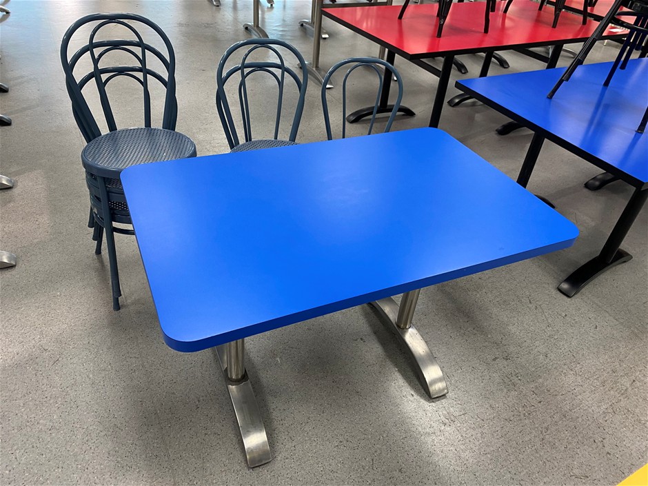 Café table with 6 stackable chairs Auction (0053-8020561) | Grays Australia