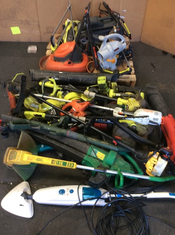 Assorted Power Tools