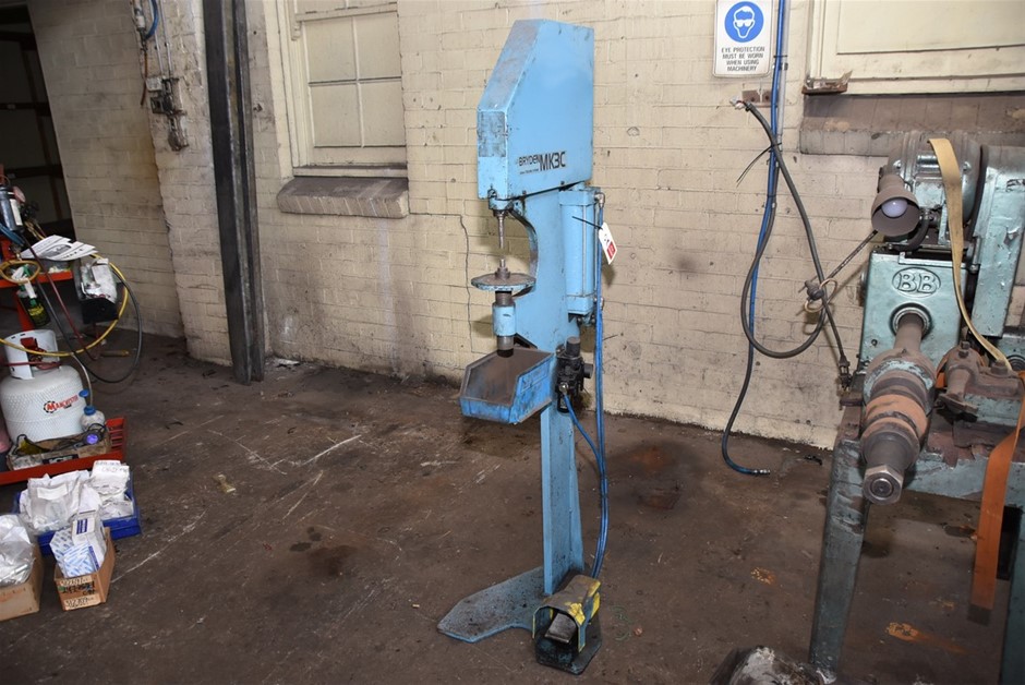 Bryden MK3C Pneumatic Airbrake Riveter