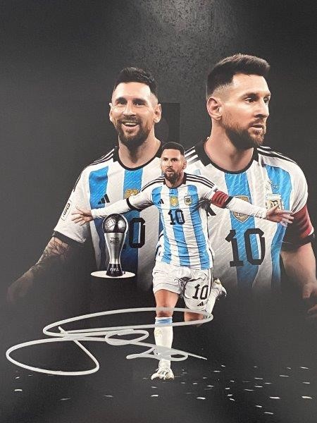 LIONEL MESSI SIGNED SOCCER PHOTO Auction (0004-2570021) | Grays Australia