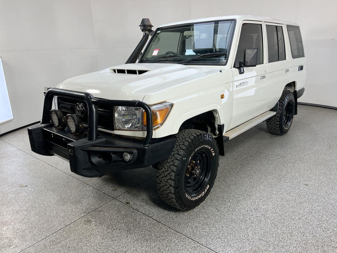 2021 Toyota Landcruiser Workmate (4x4) VDJ76R TD MT Wagon