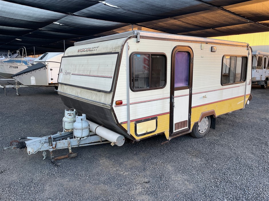  Viscount Regency Caravan