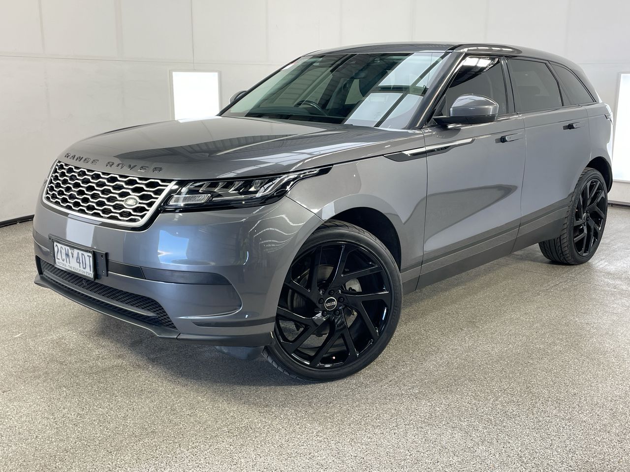 2018 Land Rover RANGE ROVER VELAR D180 T/D AT - 8 Speed