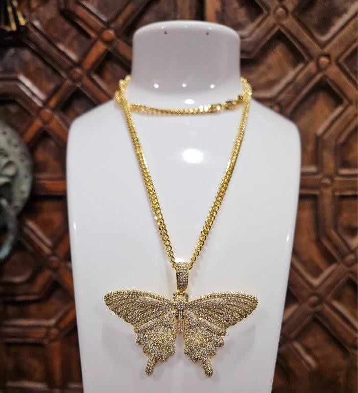 Jewelzmerchants Italy/18k stamps Jewellery