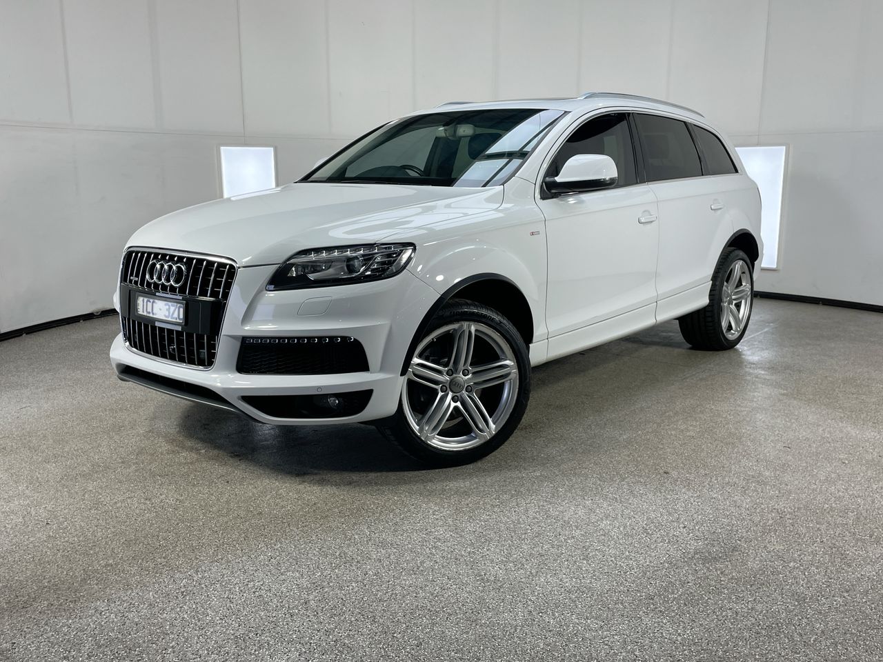 2014 Audi Q7 3.0 TDI quattro Turbo Diesel Automatic - 8 Speed 7 Seats Wagon