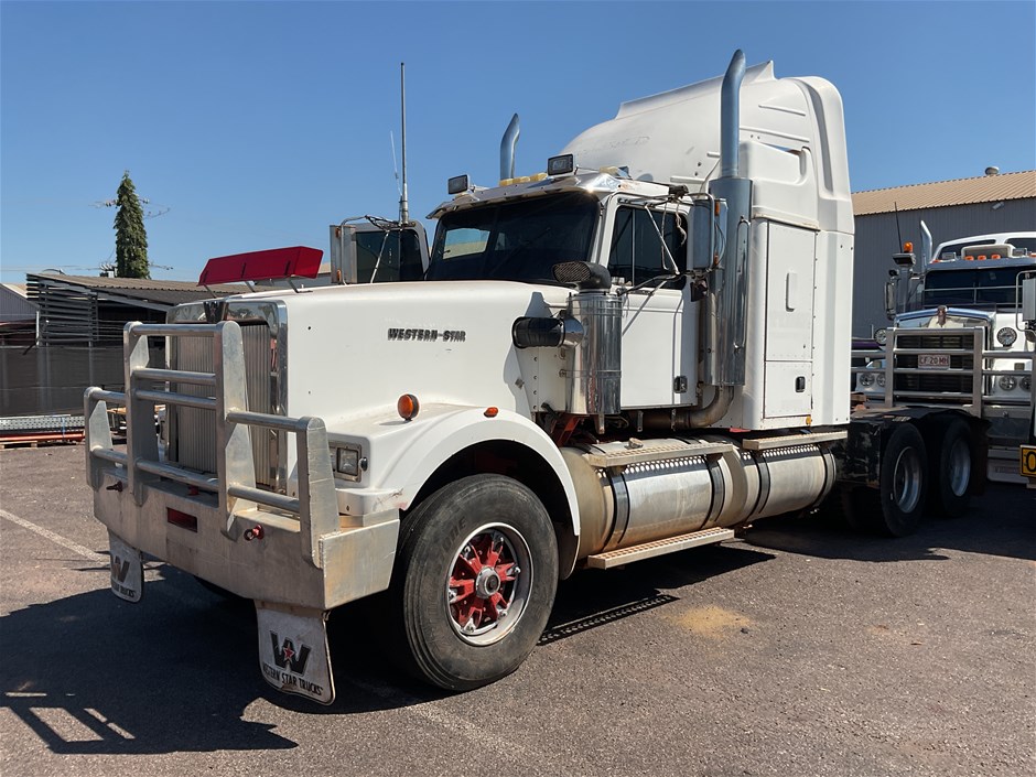 1997 Western Star 4964F 6 x 4 Prime Mover Truck