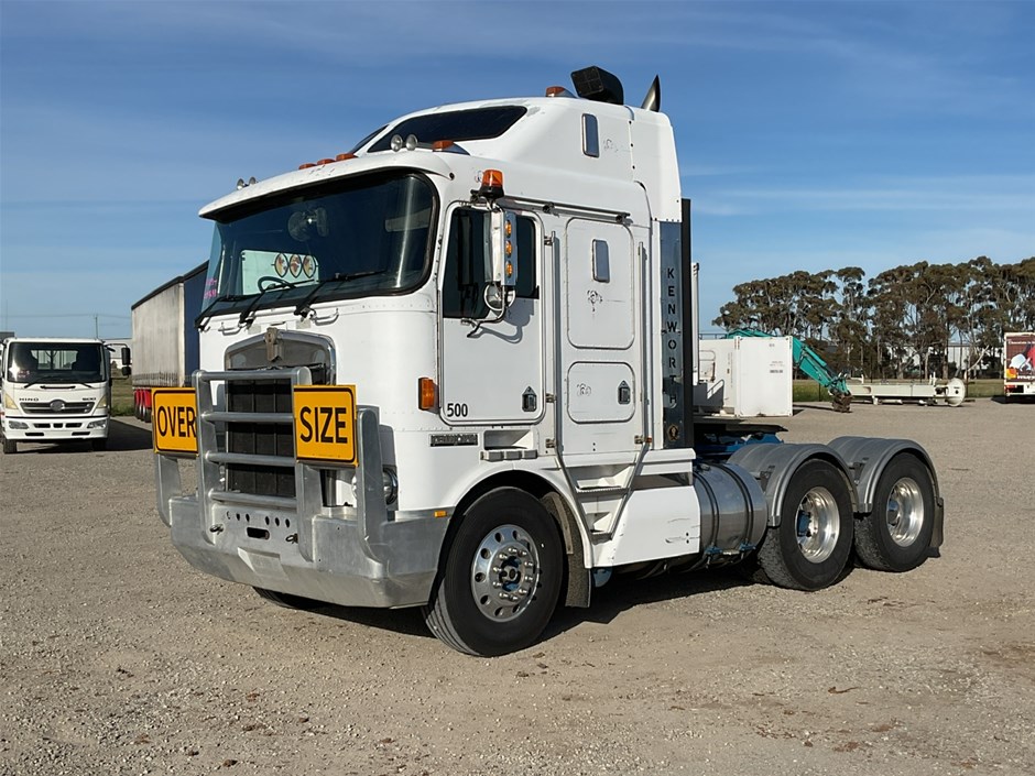 1999 Kenworth  K104 6 x 4 Prime Mover Truck