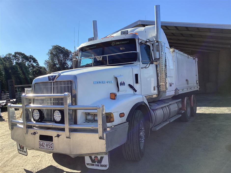 Trucks, Trailers and Construction Equipment - QLD