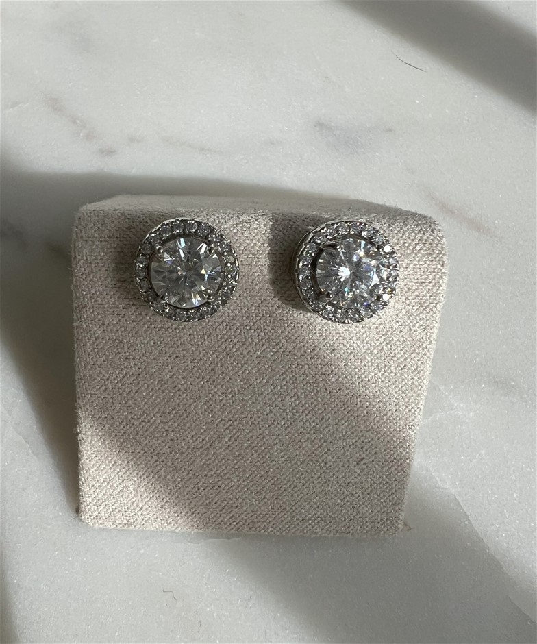 GRA-Certified: Moissanite Earring, Ring, Bracelet & Necklace