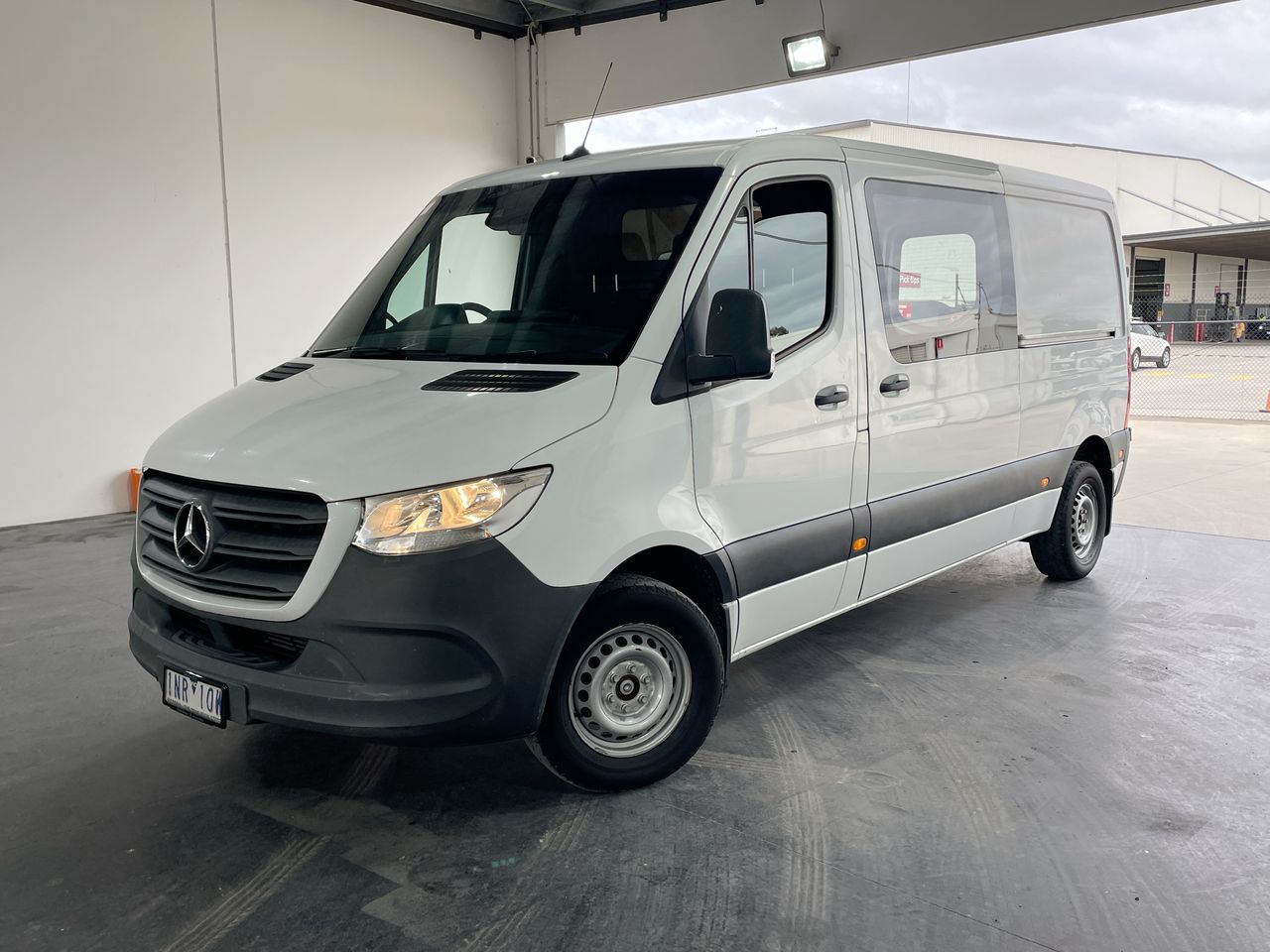 Mercedes Benz Sprinter 311 CDI MWB L/ROOF Turbo Diesel Automatic Van