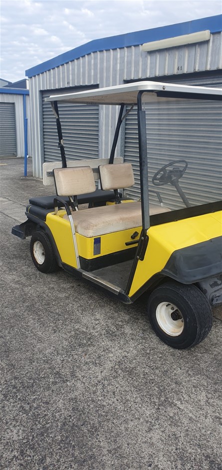 EZ-GO 4 Seater Electric Golf Cart