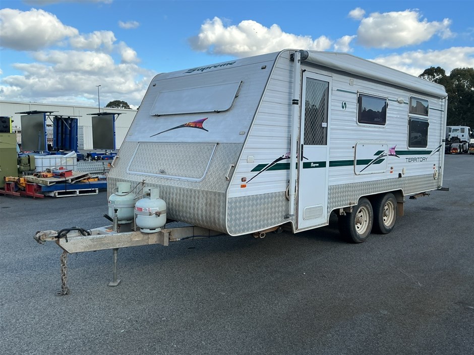 2008 Supreme Territory Caravan