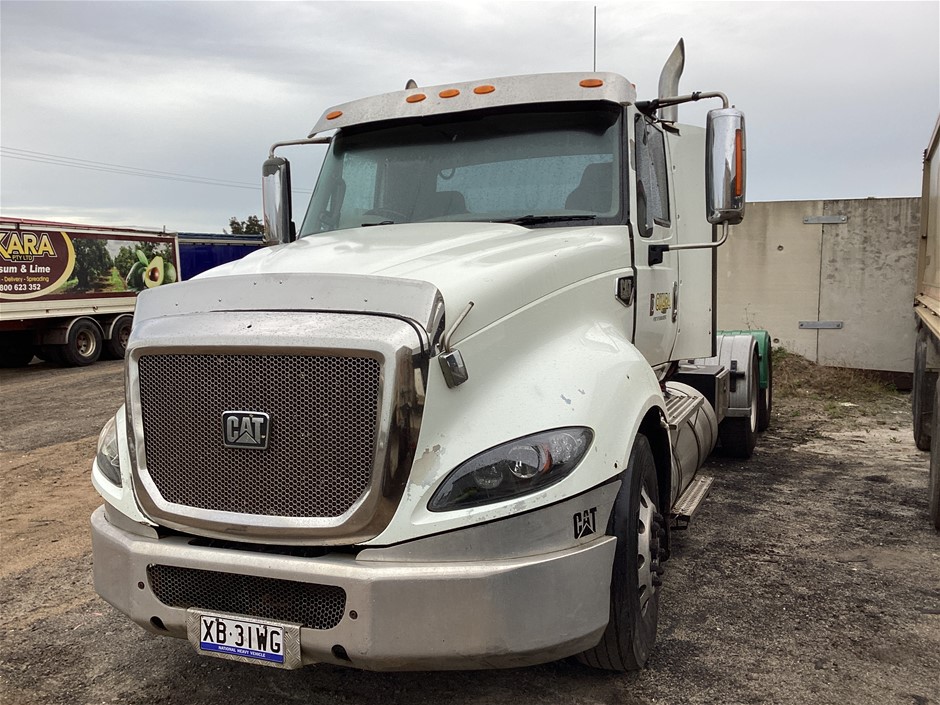 2013 Caterpillar CT630 6 x 4 Prime Mover Truck
