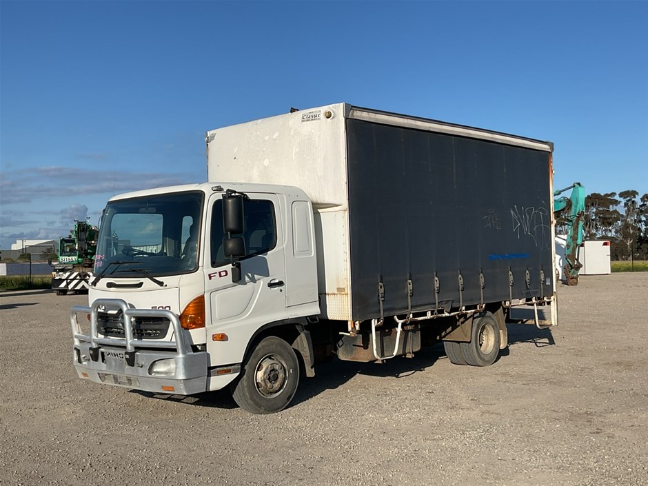 2010 Hino FD 500 Curtainsider Truck & Car Carrier Trailer