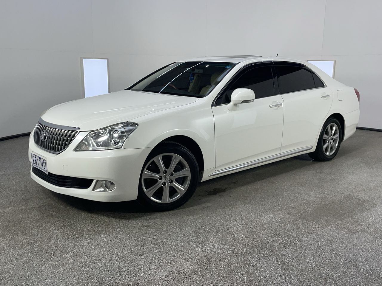 Toyota Majesta Automatic Sedan