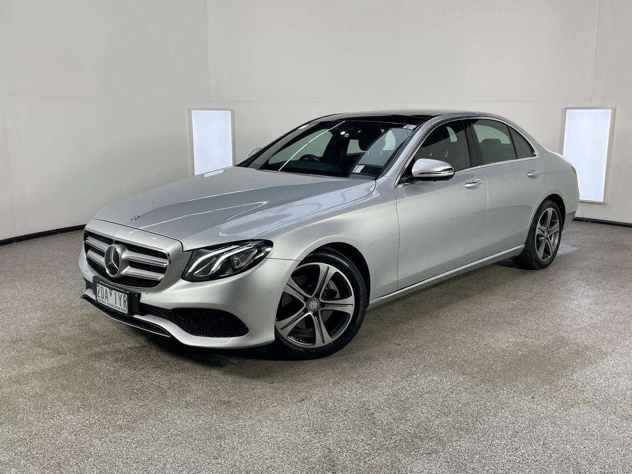 2017 Mercedes Benz E-Class E200 W213 9 auto Sedan