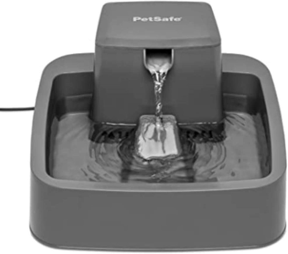 PETSAFE Drinkwell Pet Fountain Suitable for Medium Size Dogs Households. 3.