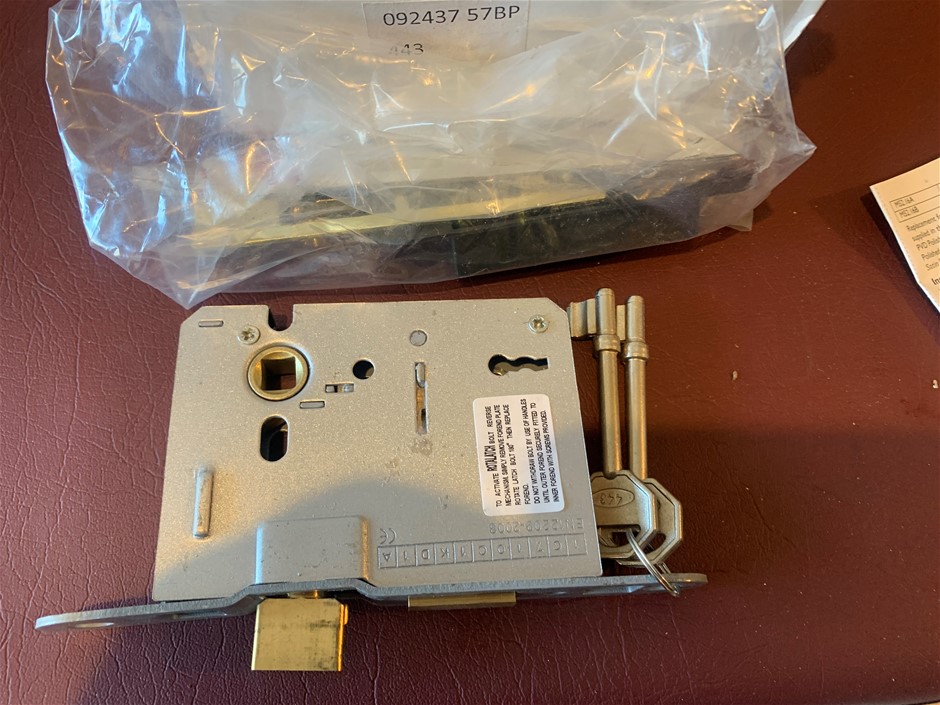 New in Box Gridlock Locks and Latches with Keys - Quantity 9 Auction ...