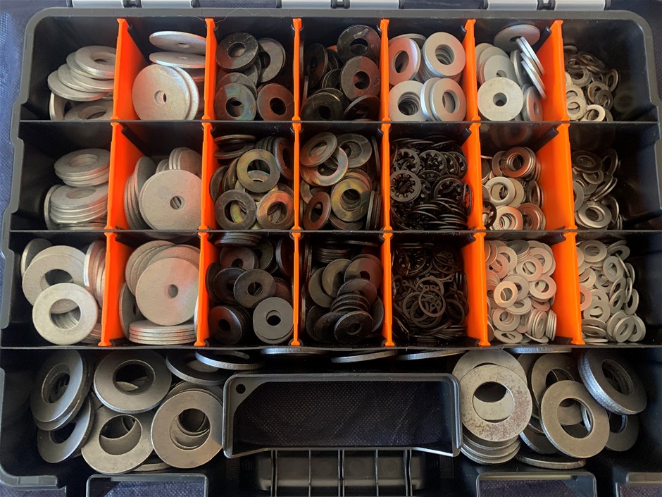 Quality Small Sized Carry Case Comprising Steel Washers Auction (0017 ...