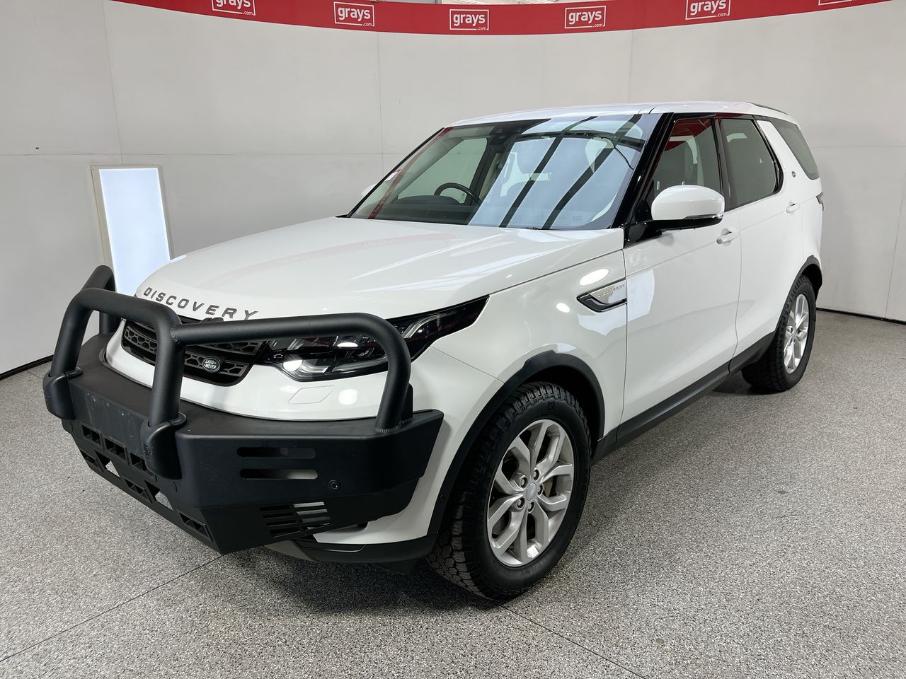 2018 Land Rover Discovery SDV6 SE SERIES 5 Turbo Diesel Automatic - 8 Speed 7 Seats Wagon