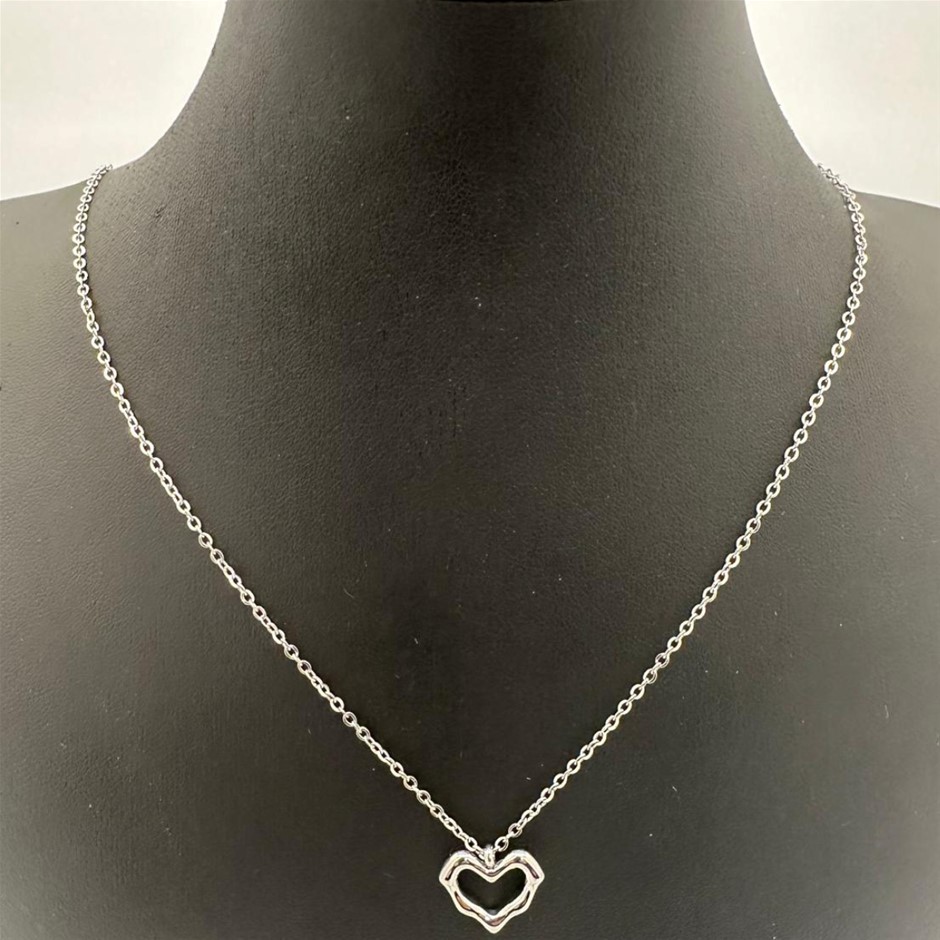 Cute Love Heart Necklace in Silver