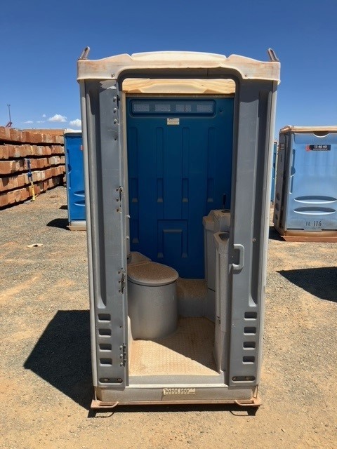 Toilet Portable - Fresh Water Flush - Pilbara Portables
