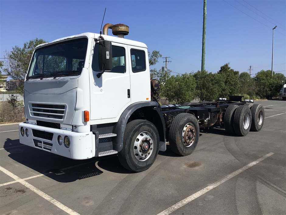 2008 Iveco Acco 8 x 4 Auto Cab Chassis Truck (Ex. Fleet)