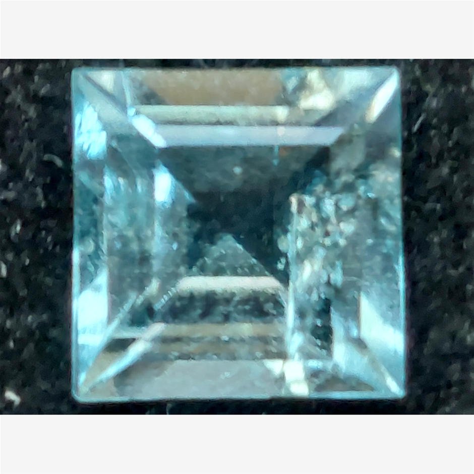 3.43 ct 7x7 mm Aqua
