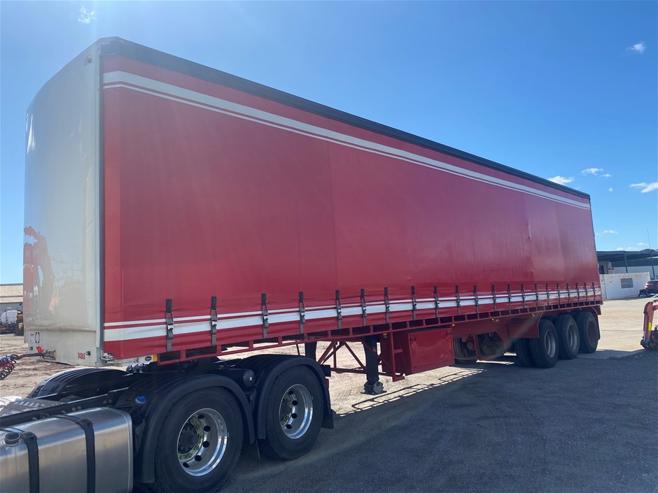 2005 Maxitrans ST3 Triaxle Curtainsider Trailer