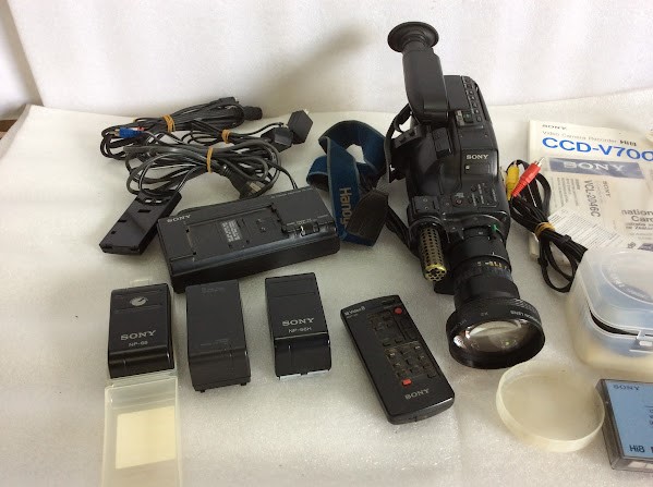 SONY Handycam　CCD-V700 video Hi8 Sony Handycam CCD-TRV67E PAL Video Hi8 Digital Camcorder – Retro ビデオカメラ