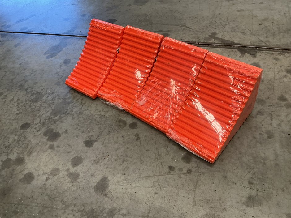 GAFF 18455 wheel Chock x 4